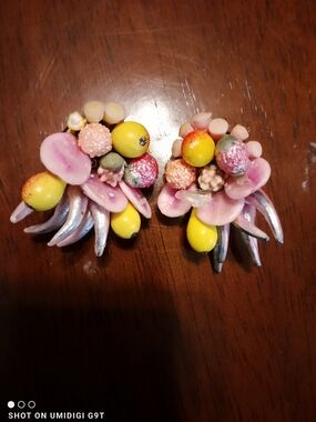 Miriam Haskell Mother Of Pearl Pink Yellow Cluster Floral Clip-On Earrings